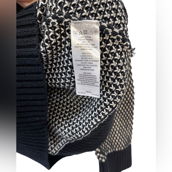 French Connection Black and White knit sweater size large - Picture 3 of 6